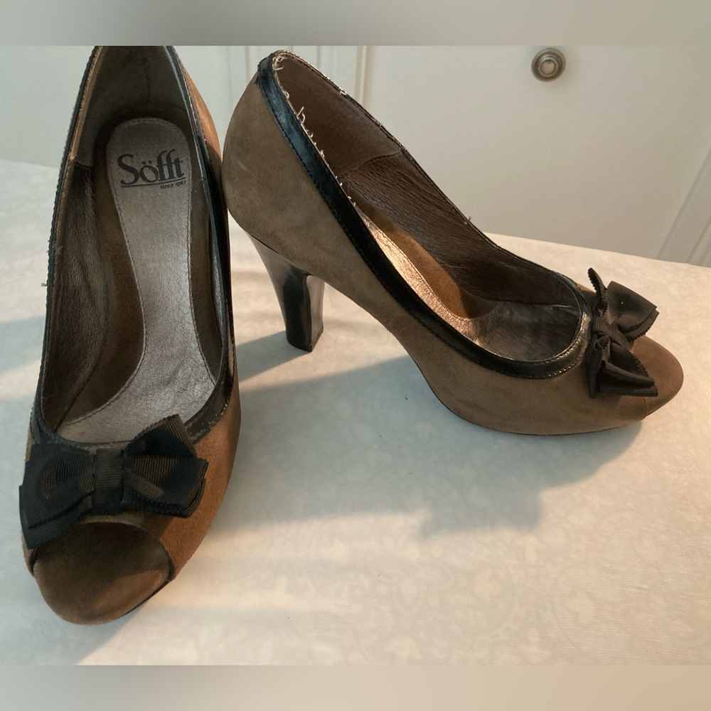 Sofft womens pumps, size 8